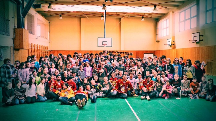 Trenčianski hráči na návšteve v škole v Trenčianskej Turnej